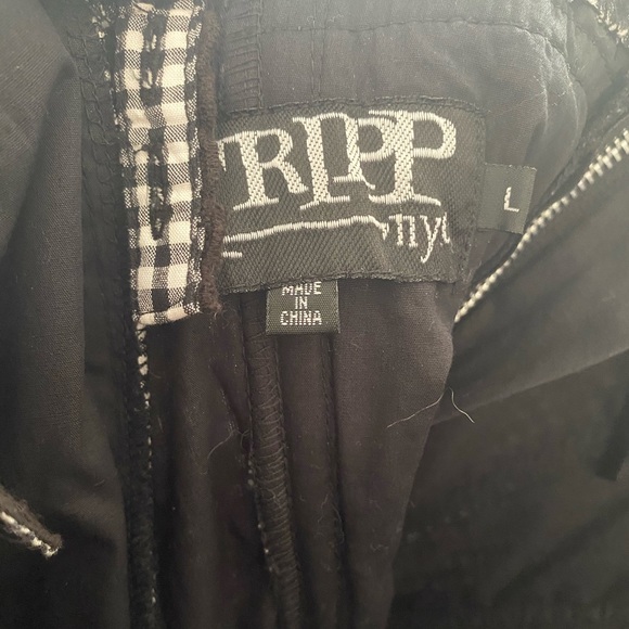 Tripp NYC gothic corset - Picture 3 of 5